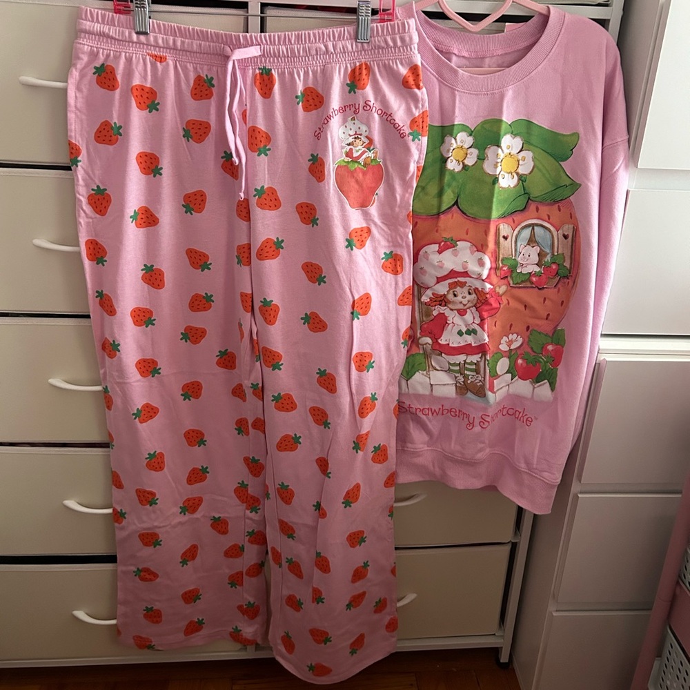 target strawberry shortcake set